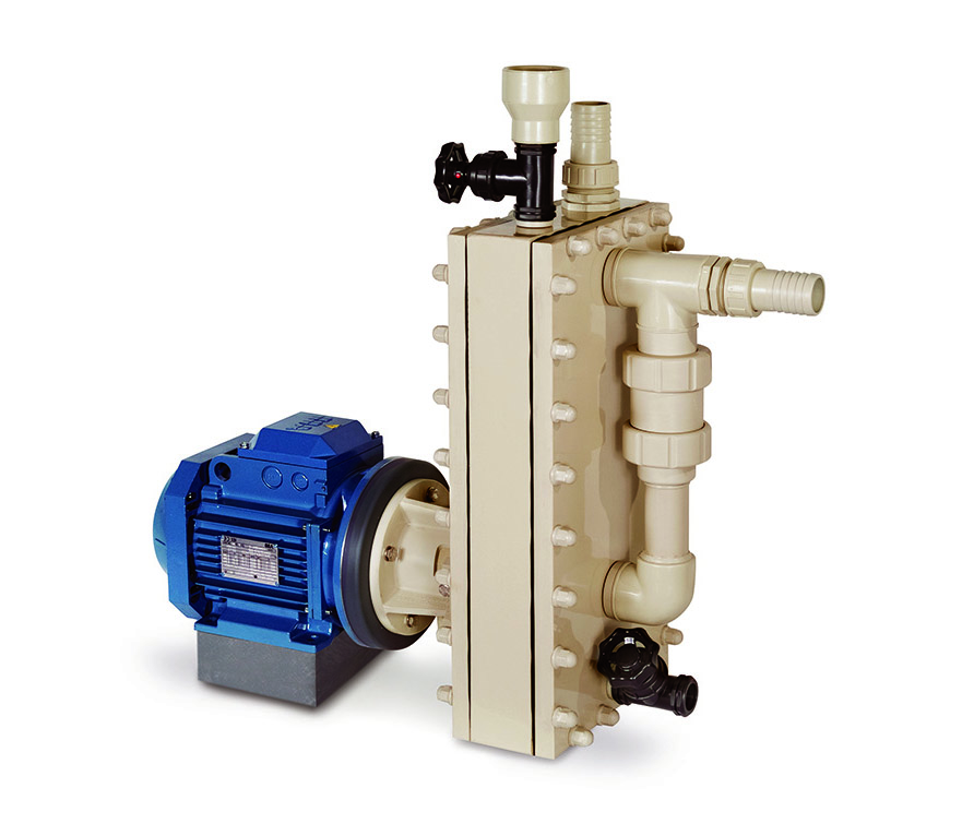 Self-priming pumps made of corrosion-resistant plastic material for chemicals